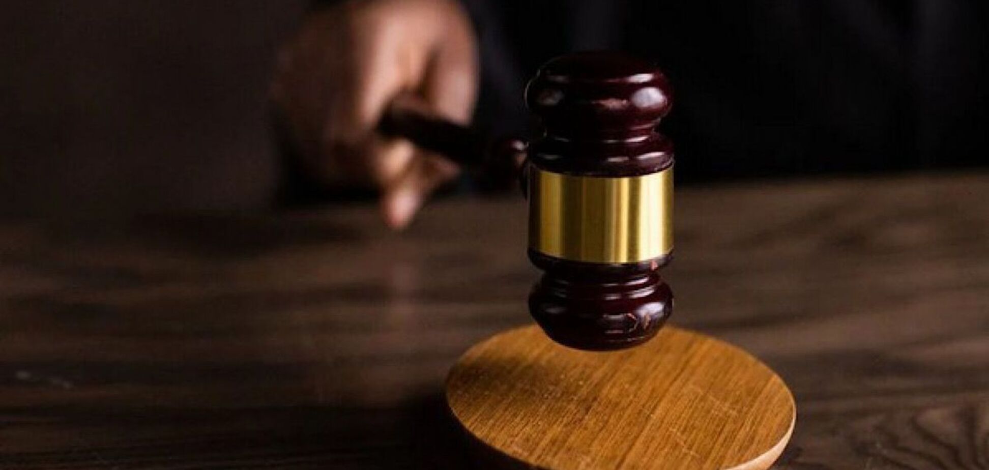 Забрали паспорта и недоплачивали: самую богатую семью Британии осудили за эксплуатацию персонала