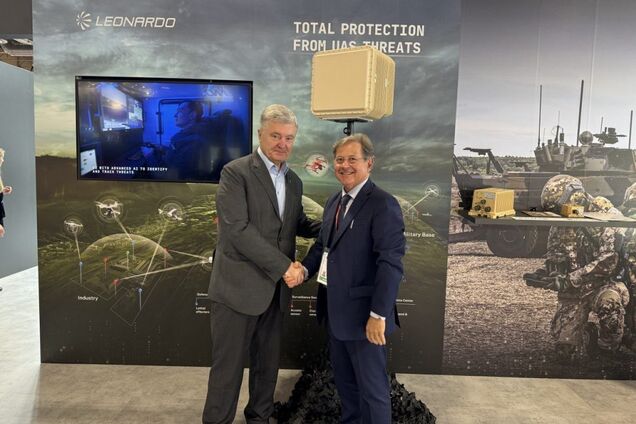 Порошенко на Eurosatory 2024 домовляється про постачання в Україну найсучасніших радіолокаційних станцій