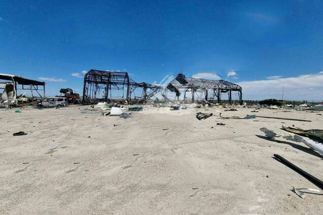 Пораженный склад 'Шахедов' показали на новых фото: разрушения колоссальные