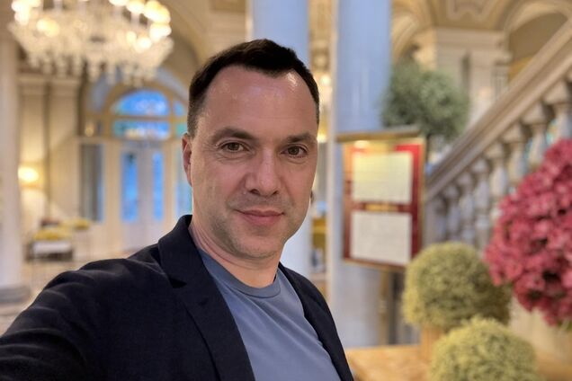 Кому платить Арестович