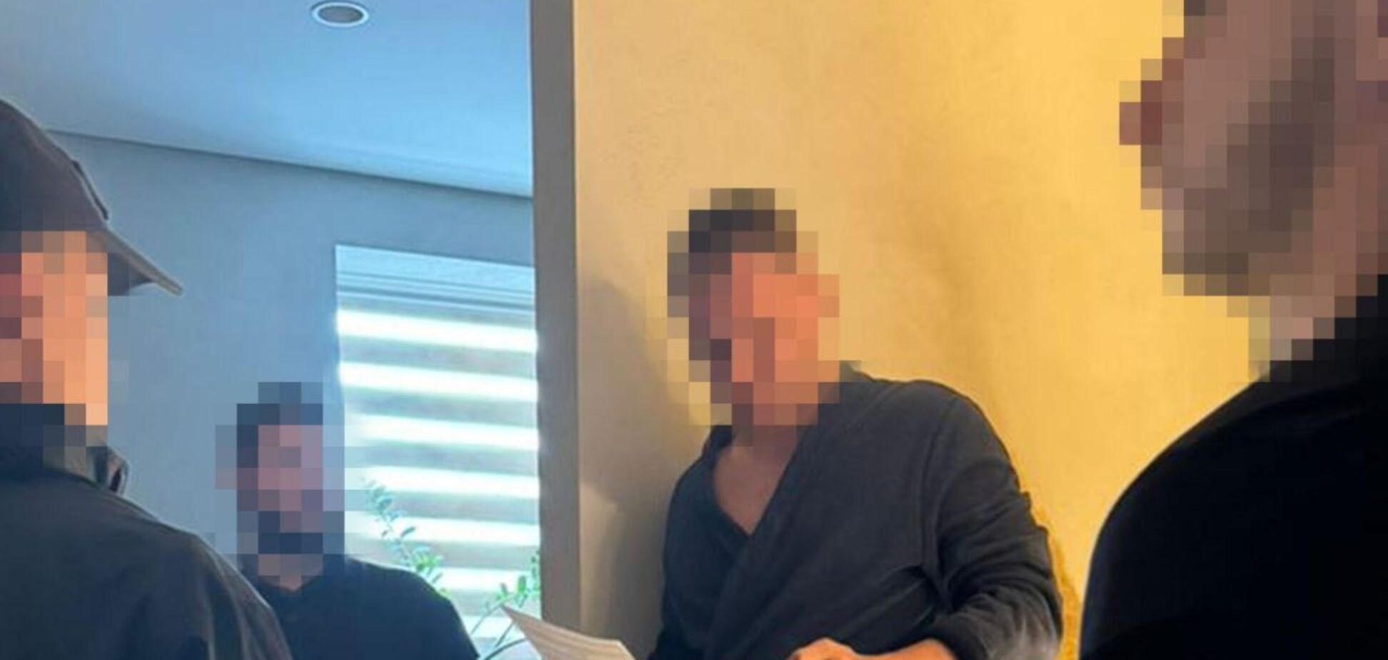 СБУ и НАБУ разоблачили на коррупции мэра Мукачево и главу Мукачевского райсовета: они задержаны. Фото