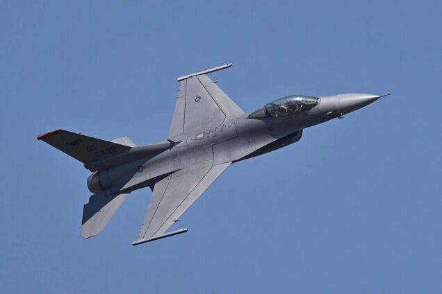Требуется комплексный подход: Харук объяснил, смогут ли F-16 защитить Украину от КАБов