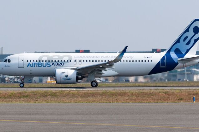 Літак Airbus A320neo опинився в Росії