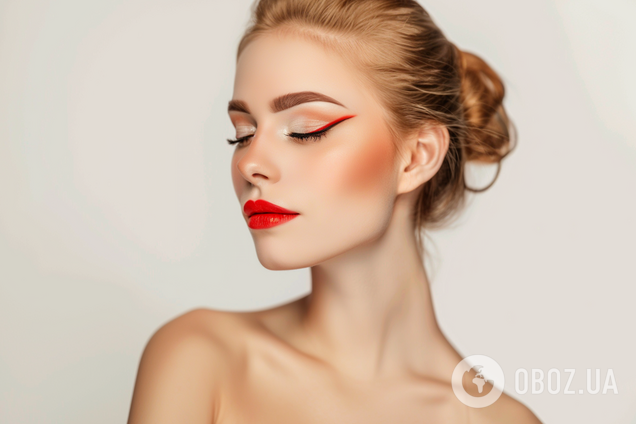 Ваш погляд кардинально зміниться: як навчитися наносити підводку для очей як профі