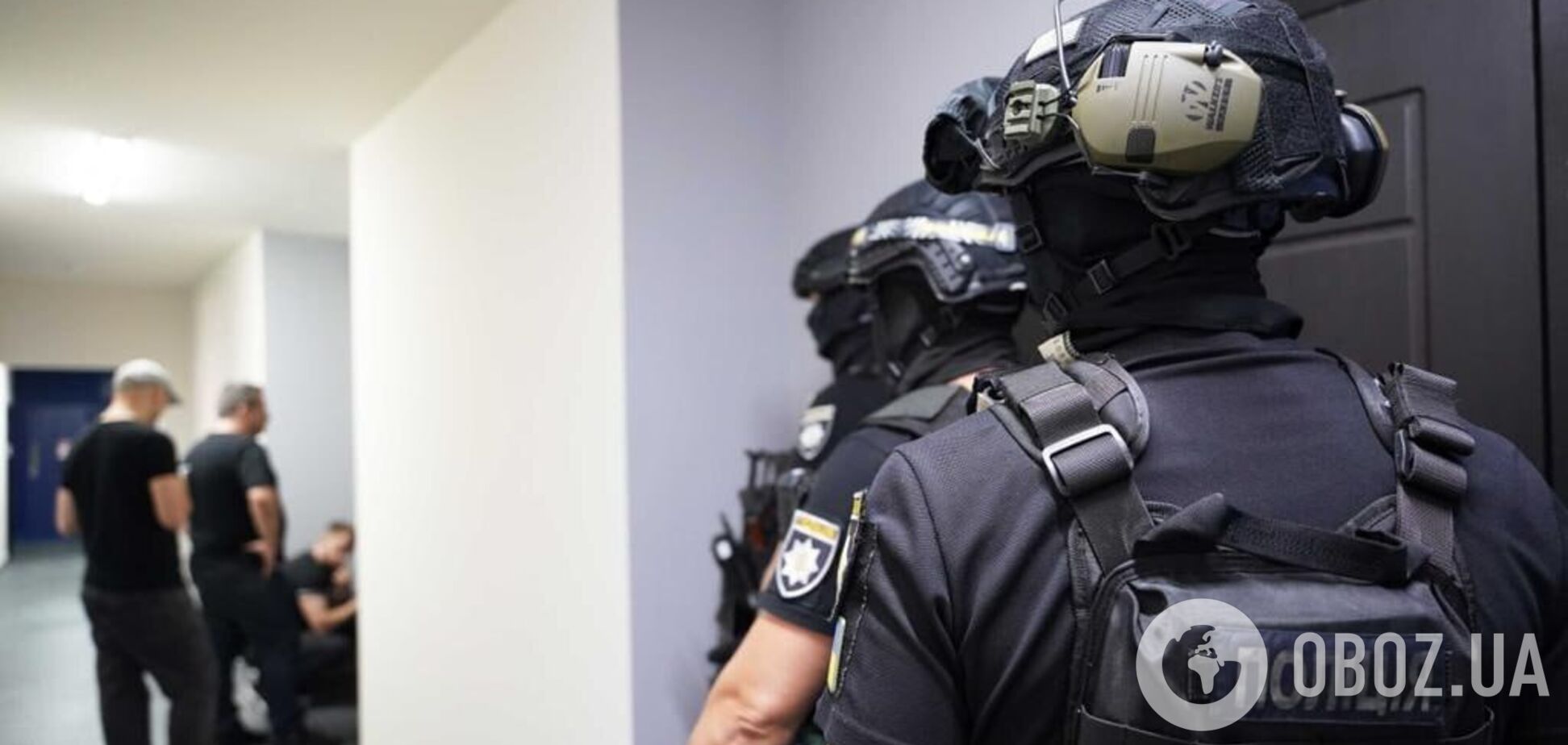 Поліцейські викрили наркозбувачів