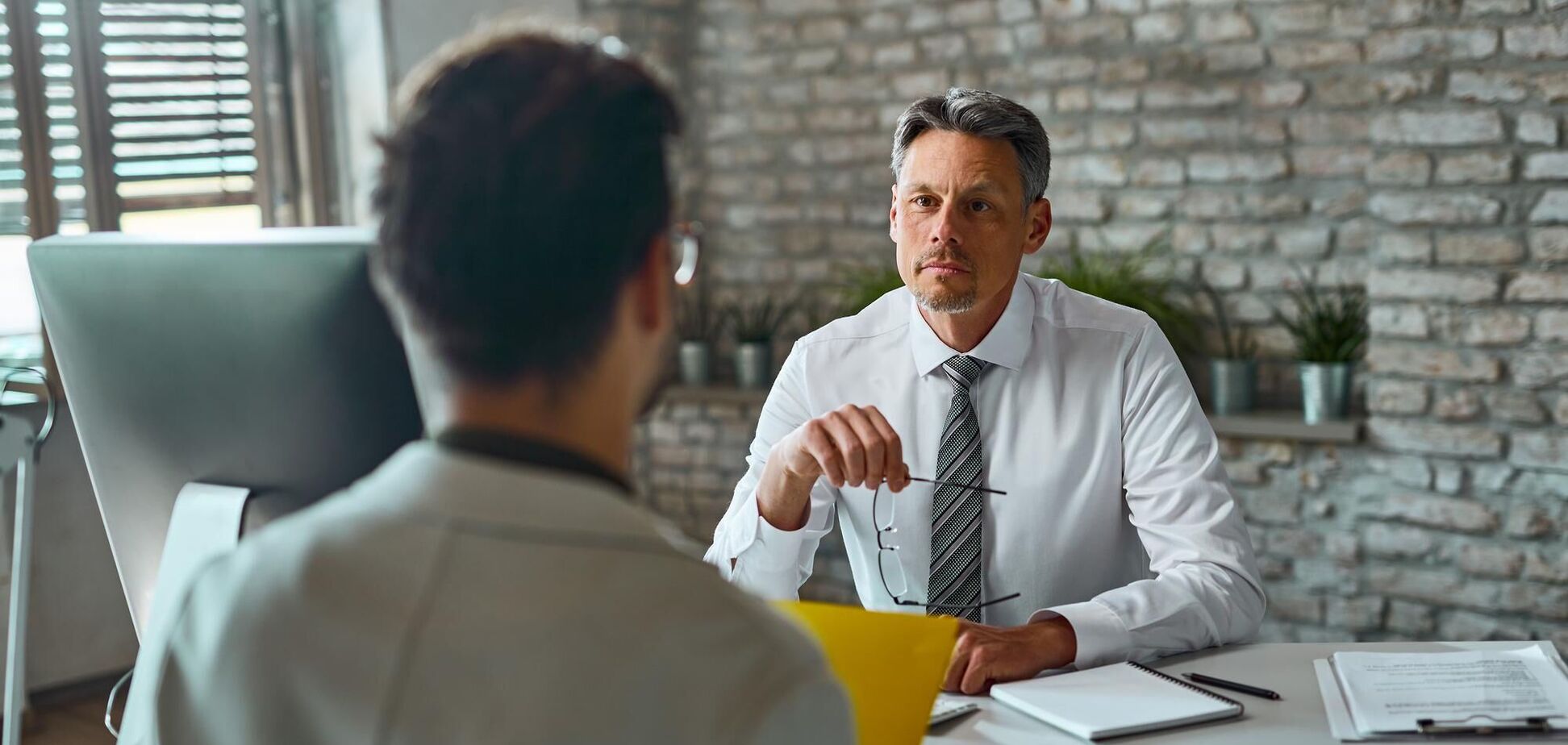 Рівень зарплат в Україні часто залежить від знання англійської мови.