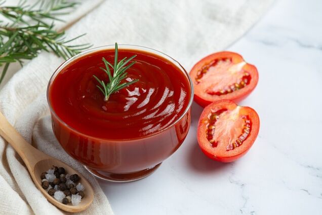 Домашній кетчуп без оцту, який можна заморожувати: як приготувати