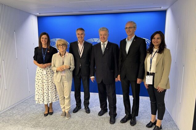 Порошенко і друзі України у Європарламенті обговорили критичні потреби ЗСУ