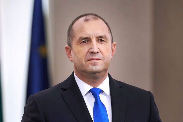 Президент Болгарії відмовився їхати на саміт НАТО через поставки зброї Україні 
