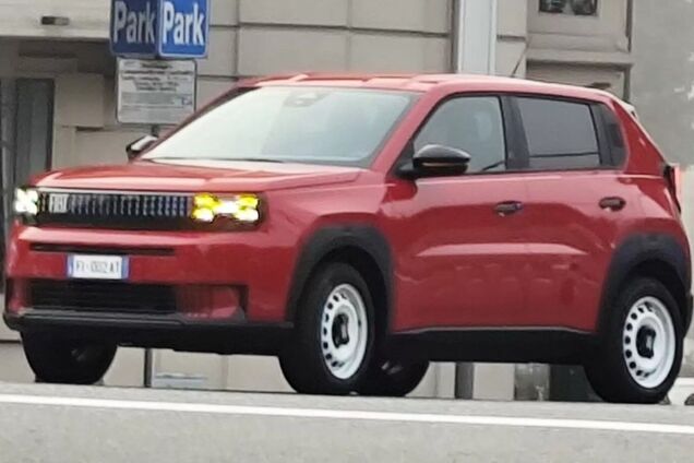 Fiat Grande Panda RED