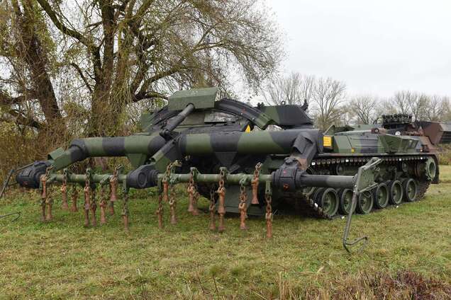 Уряд схвалив Національну стратегію протимінної діяльності: що вона передбачає