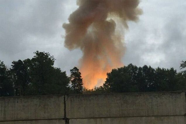 Дрон атаковал нефтебазу в Тамбовской области РФ: возник пожар, есть поражение. Видео