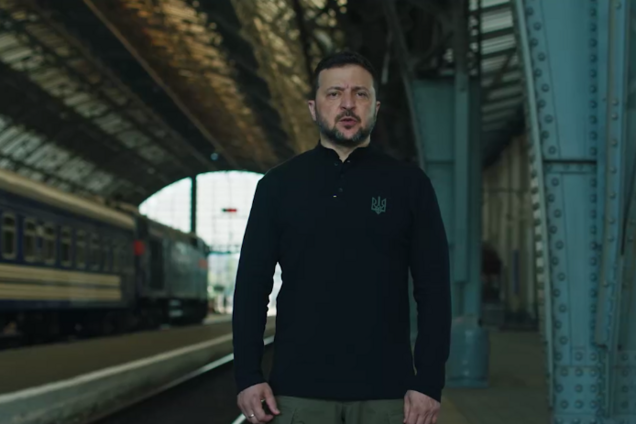 'Мы на пути в Европу': Зеленский обратился к украинцам по случаю Дня Конституции. Видео