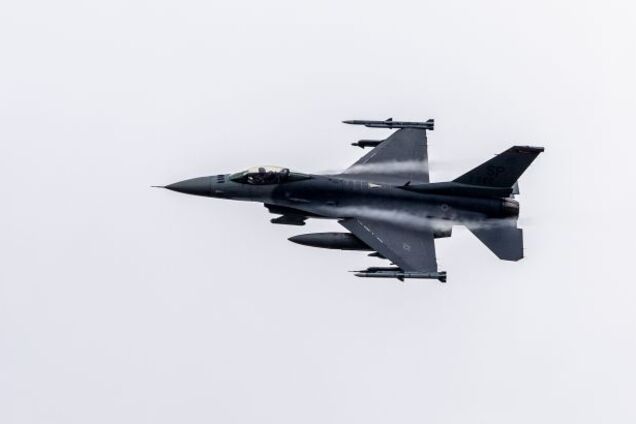 'Ограничений нет': Нидерланды разрешили Украине использовать F-16 для нанесения ударов по территории России