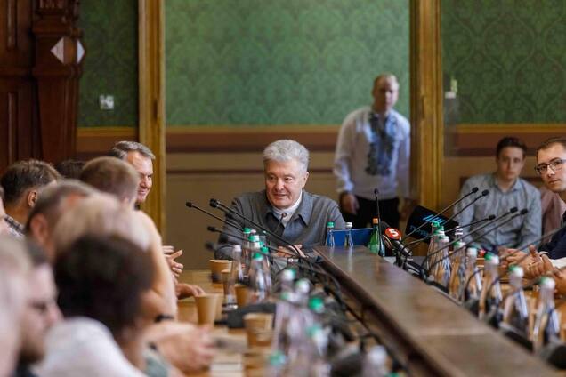 Левова частина грошей має залишатися в громаді: Порошенко пояснив, чому для членства в ЄС потрібна децентралізація