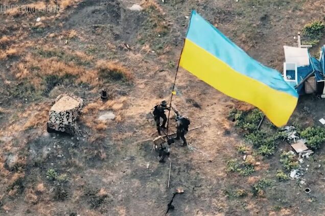 Контроль над морскими путями: Россия пытается атаковать газодобывающие вышки у острова Змеиный