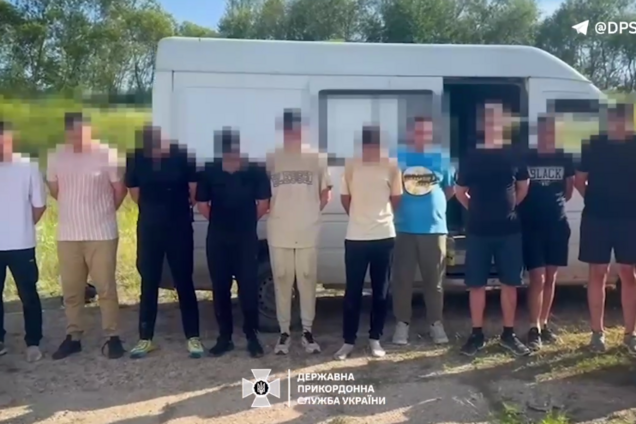 До $12 тыс. за 'путешествие': пограничники поймали 17 мужчин, пытавшихся сбежать из Украины