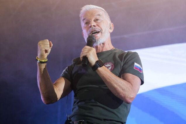 Газманов в песне о 'русском мире' пригрозил 'обидчикам' народов СССР и напомнил речь Путина. Видео