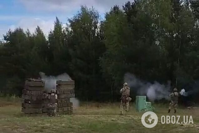 'Разрушим врага изнутри': партизаны движения 'Атеш' вступили в ряды армии РФ. Видео