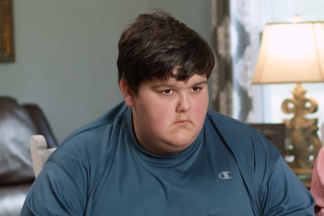 Який вигляд сьогодні має 10-річний Джейсон з Великої Британії, що став 'найвищою дитиною світу' через рідкісну патологію росту. Фото