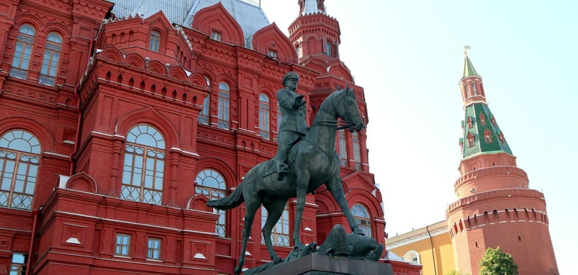 Пам'ятник Жукову у Москві