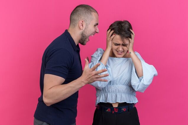 Як не з'їхати з глузду під час війни та не зриватися на рідних. Поради психолога