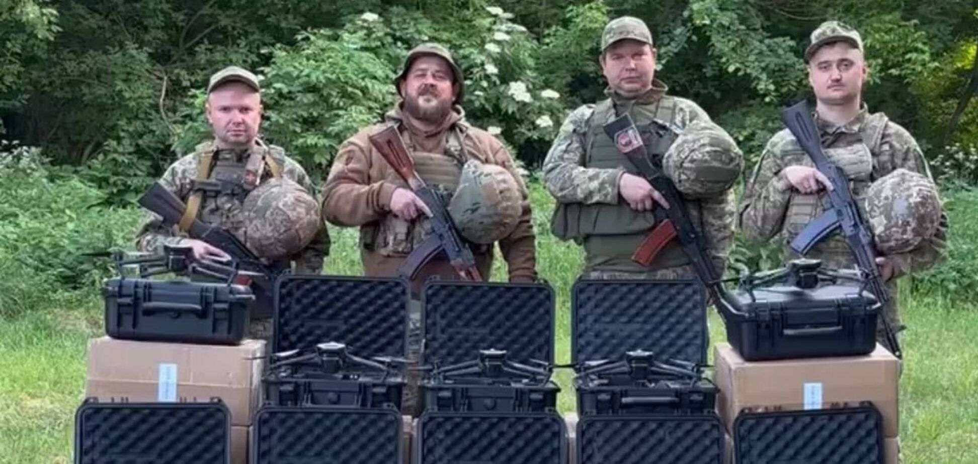 'Работают на фронте, чтобы уничтожать врага': украинские защитники поблагодарили Днепр за дроны и квадроциклы