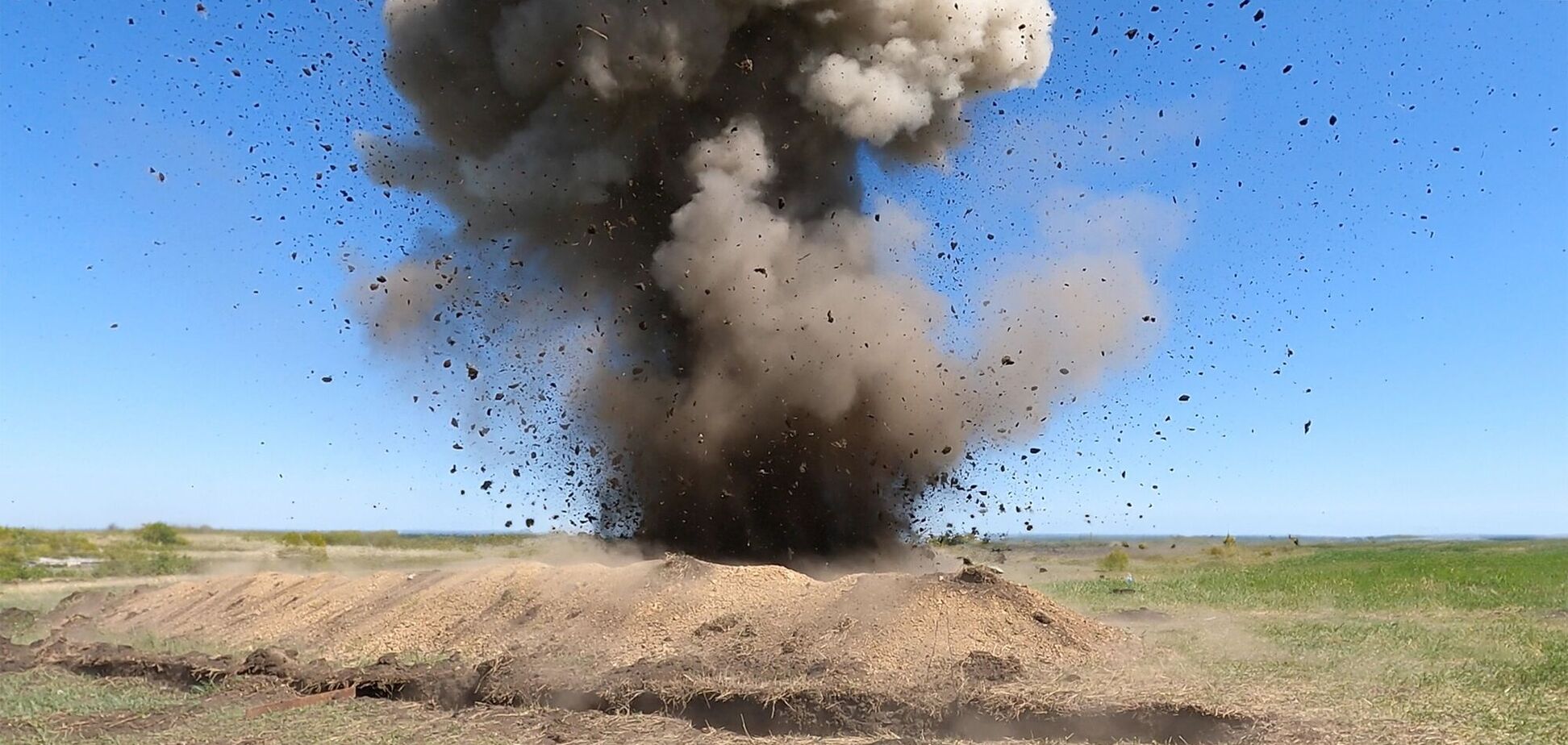 'Краще здатися в полон': у ЗСУ показали, як бомбери 60-ї ОМБр планомірно знищують ворога. Відео