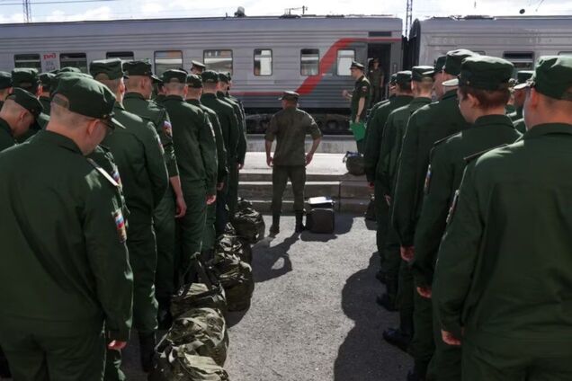 У Росії мобілізованих готують до війни менше двох тижнів: блогери підняли паніку