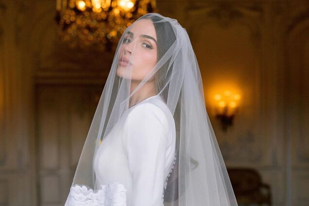 Оливия Калпо вышла замуж: как выглядело свадебное платье от Dolce & Gabbana и почему 'Мисс Вселенная' выбрала такой необычный наряд. Фото