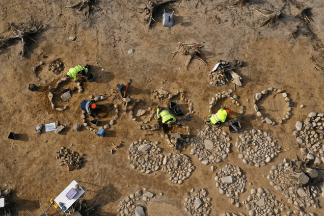 Умерли 2800 лет назад. В Норвегии под каменными кругами обнаружили уникальное захоронение детей