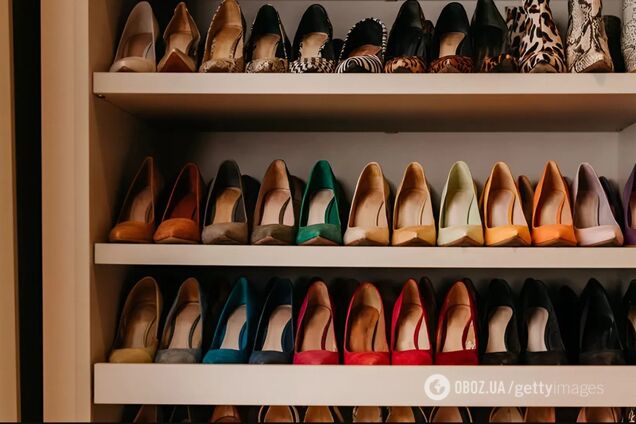 Как избавиться от неприятного запаха в шкафу с обувью: простой способ