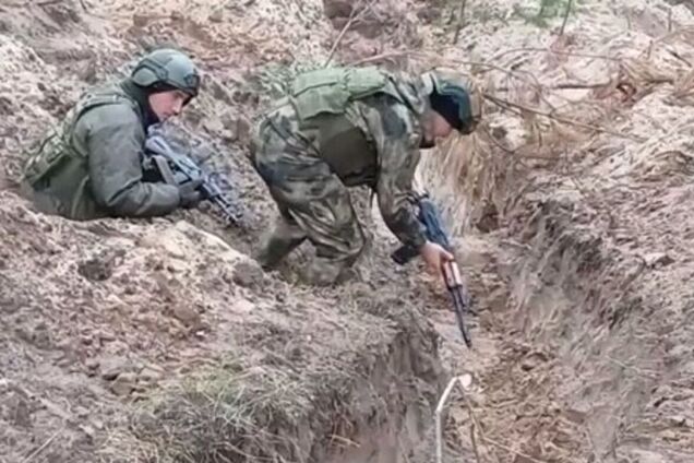 Агент 'Атеш' розвідав базу окупантів на Луганщині, де вони готують своїх штурмовиків і снайперів. Відео