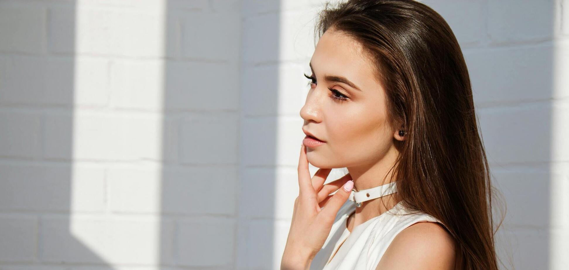 В сети показали гениальный лайфхак для прически в жару, с которым можно распускать волосы