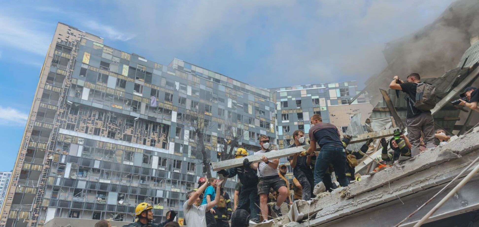 Украинцы и бизнес собрали на восстановление 'Охматдета' сотни миллионов гривен