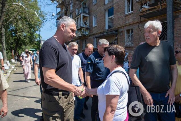 Мэр встретился с жителями поврежденного дома