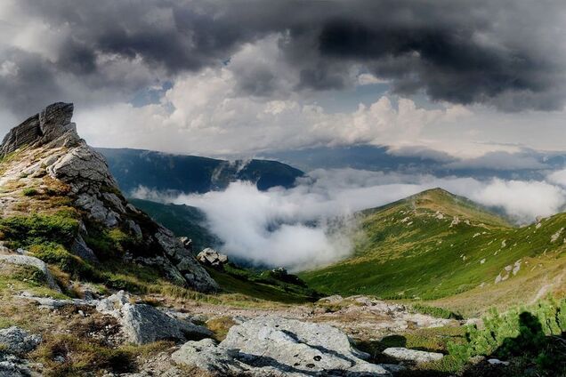 Піп Іван, Бребенескул, Вухатий Камінь та інші: прикордонники заборонили підйом на низку вершин у Карпатах