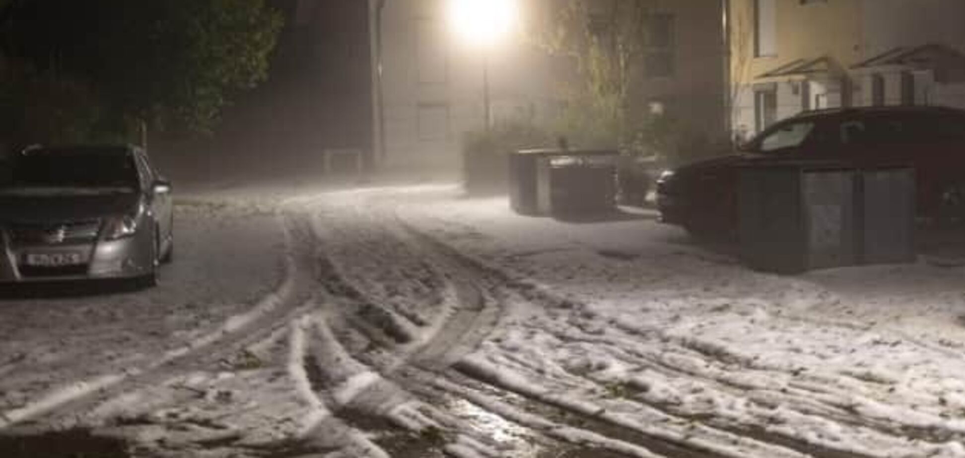 Німеччина потерпає від негоди: країною пронісся сильний шторм із градом, який спричинив повінь. Фото