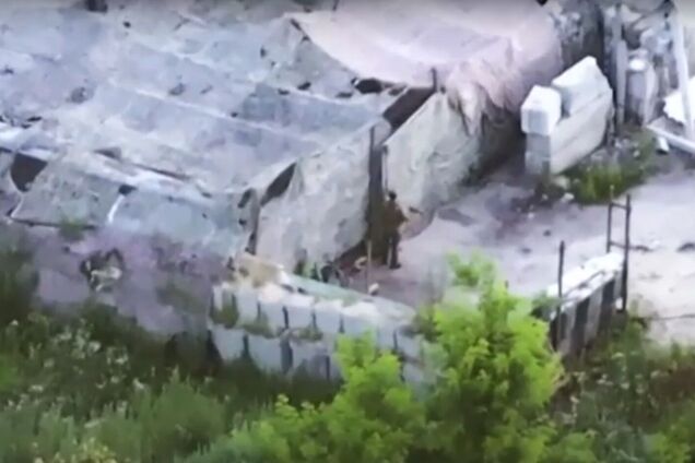 Работает ГУР: украинские разведчики взорвали вражеский состав БК и пункт запуска FPV-дронов. Видео