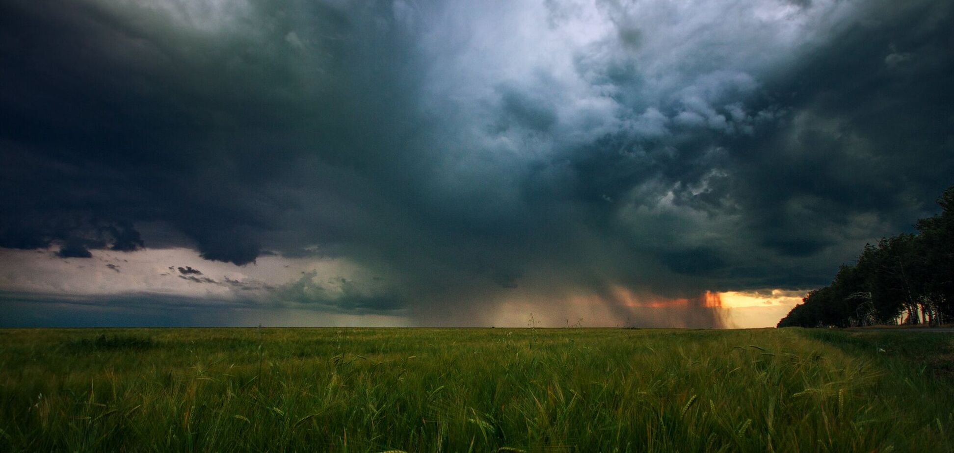 Пять областей Украины на Пасху накроют дожди: синоптики рассказали, чего ждать. Карта