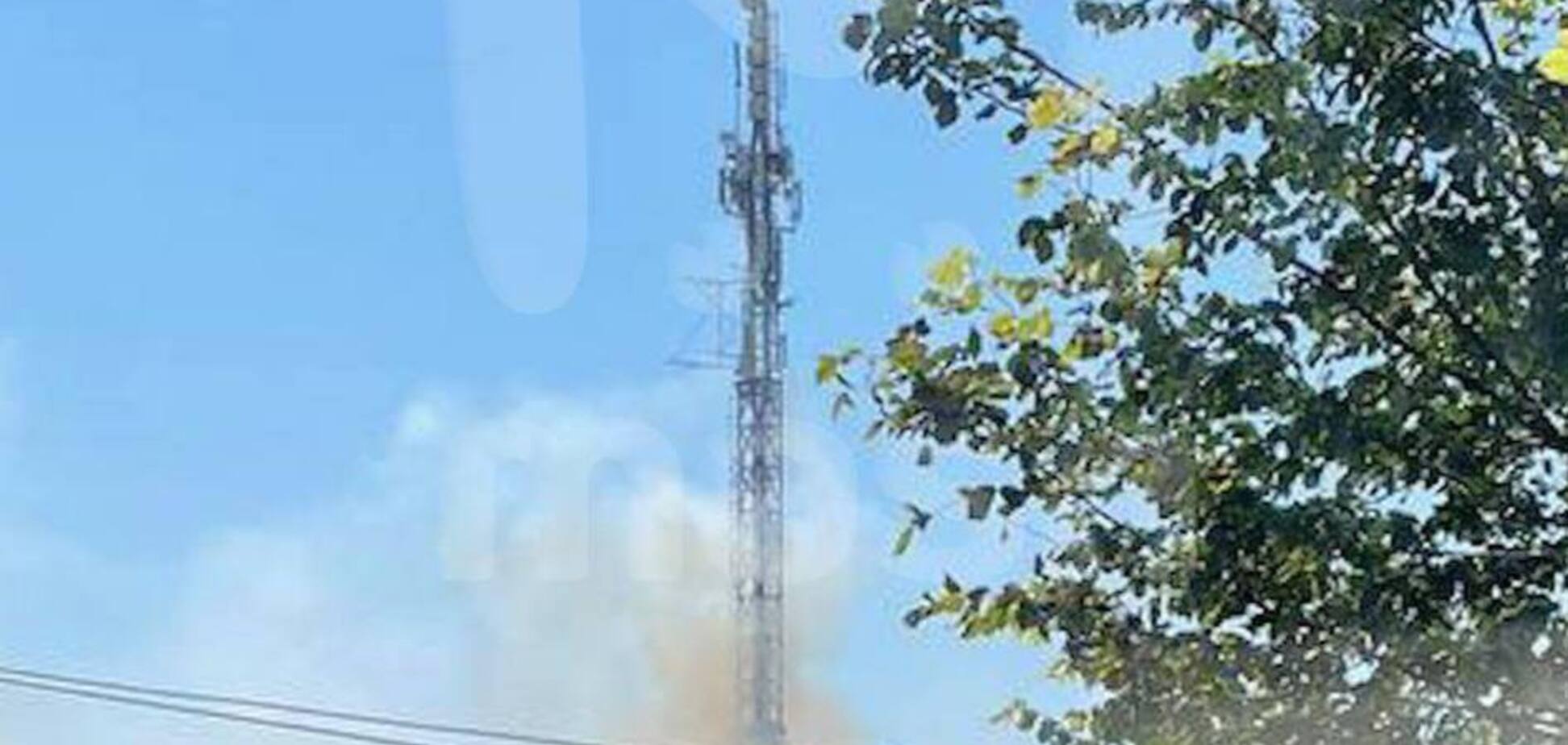 У Курській області РФ дрони атакували телевежу, підстанцію і вокзал. Відео