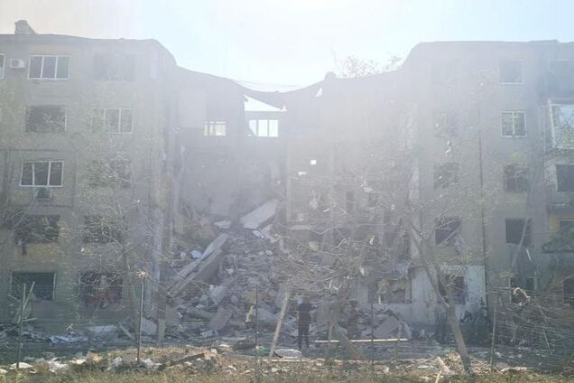 Войска РФ обстреляли Мирноград и Лиман: есть жертва и раненые. Фото последствий