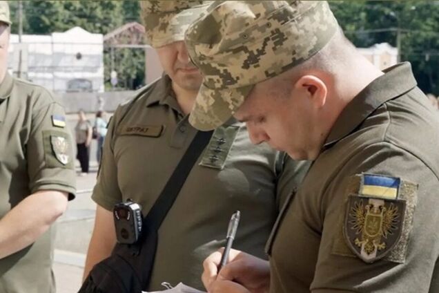 У Міноборони пояснили, чи може ТЦК затримувати тих, хто встиг вчасно оновити дані