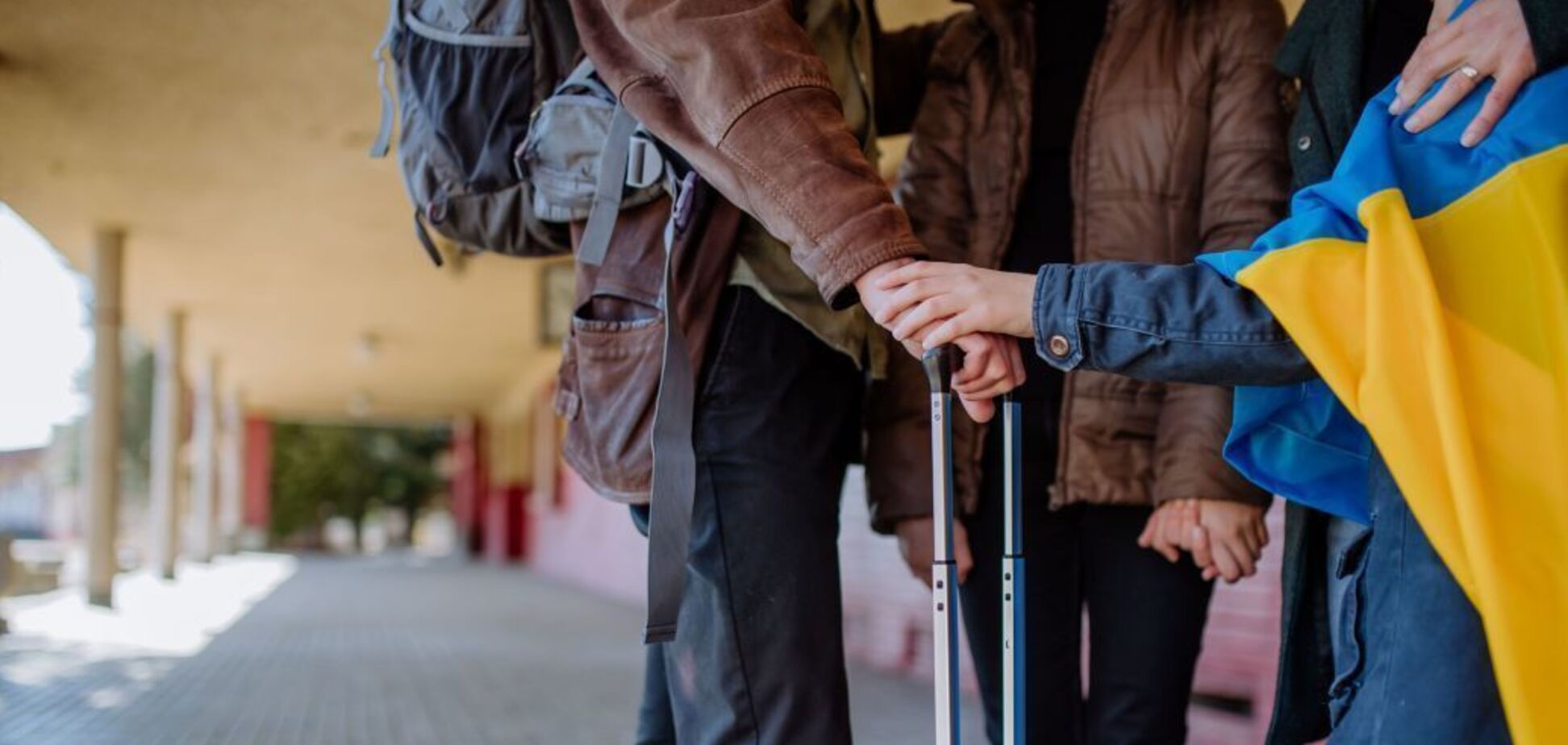 Хто кардинально переписує правила для біженців