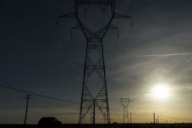 Аварії на енергооб’єктах не дозволяють покращити ситуацію з відключеннями світла – 'Центр Разумкова'