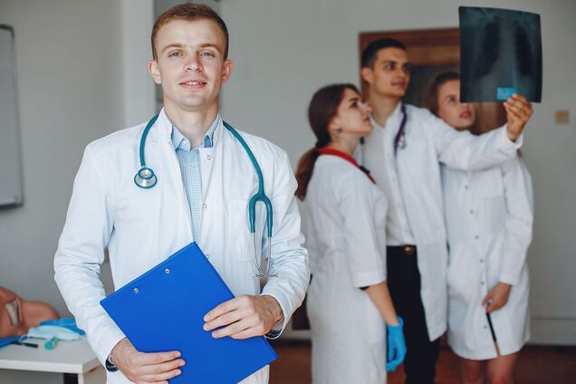 В Україні вперше запроваджується лікарська резидентура: що це таке і хто може до неї вступити