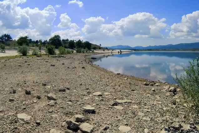 'Гнати вас у шию треба, нездар і дармоїдів': як окупанти в Криму лишили півострів без світла й води