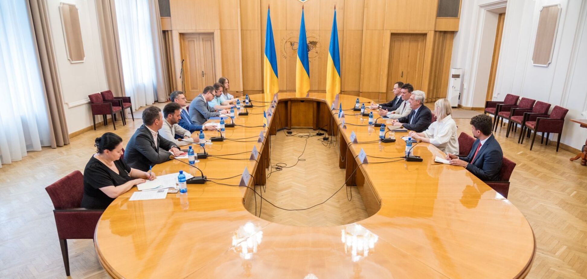 Украина и ООН запустили платформу для граждан, желающих вернуться из-за рубежа: чем может помочь