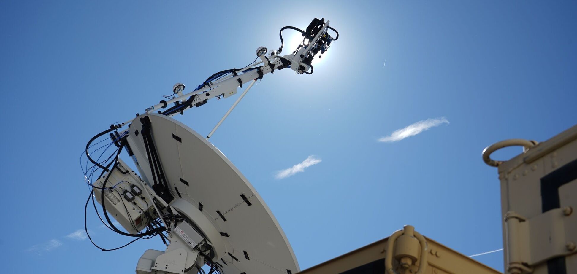 Космічні сили США готуються глушити сигнал російських і китайських супутників – Bloomberg