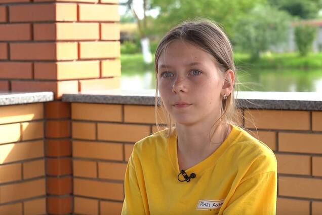 'Мама объяснила, что дорога заминирована': история 10-летней Арины из Мариуполя в Музее 'Голоса Мирных' Фонда Рината Ахметова